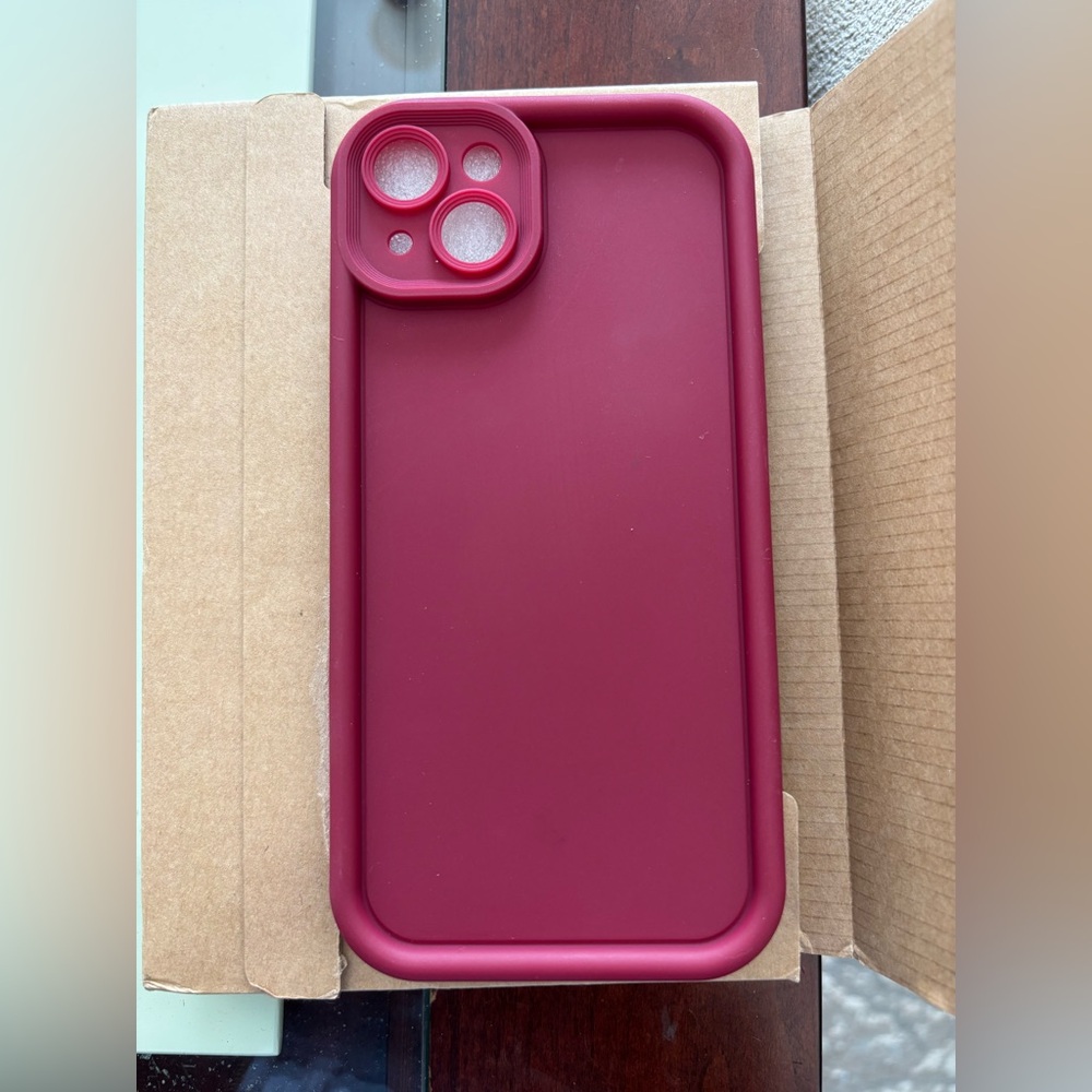NWT  iPhone Solid Color Matte Soft Shell Case - Anti-Fall Mobile Phone 15 plus